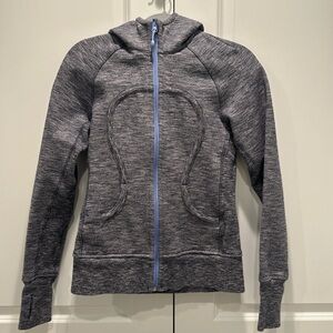 lululemon athletica Scuba Hoodie, Size 6, Heathered navy and light blue accents
